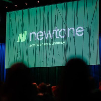 Werk van Newtone